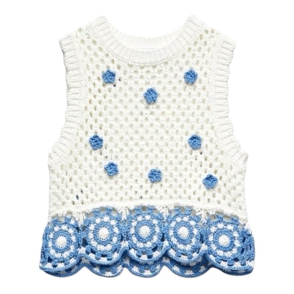 ZARA Blogger’s Favorite Floral Crochet Knit Top, Size S. - Picture 2 of 8